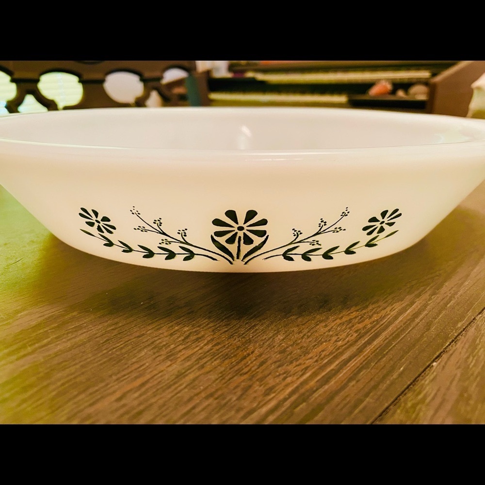 Glasbake USA by Jeannette, J2352, Pyrex Split Dish. Green Daisy design.